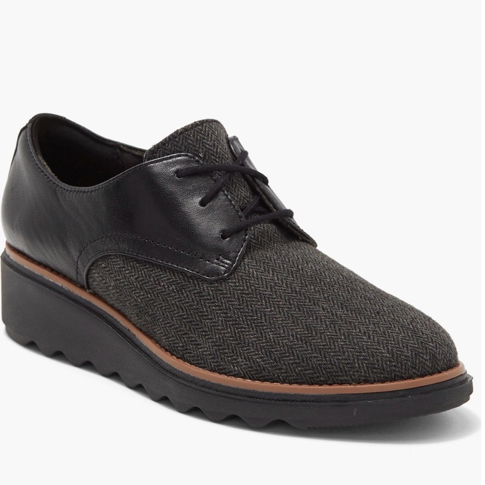 Clarks Women's Black and Brown Wedge Oxford